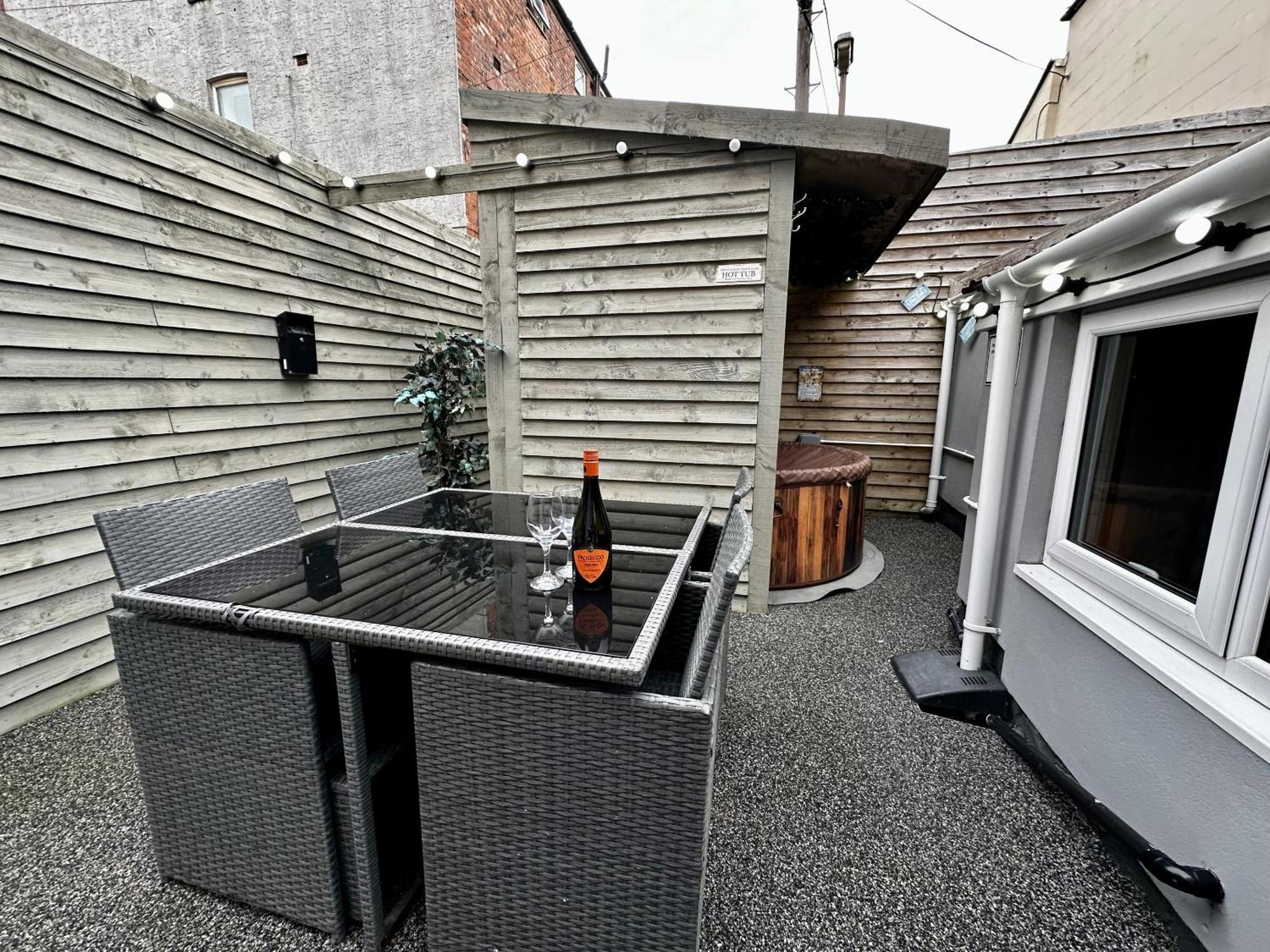 Albert Luxury Hottub & Jacuzzi Apartments Blackpool Rom bilde